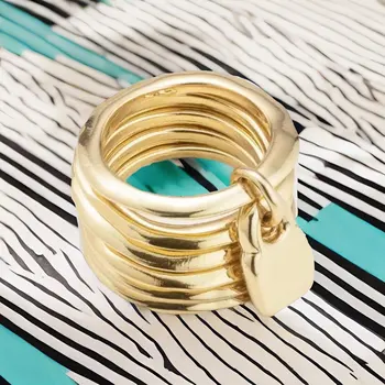 2024 Новая версия UNO DE 50 Модный посеребренный 14-каратный желтый золотой шарм кольцо ниша ювелирные изделия подарок