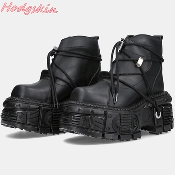 Модные сапоги с универсальным дизайном для женщин Лаконичные короткие ботинки на шнуровке Панк с металлическим украшением Черные кожаные сапоги на толстой подошве